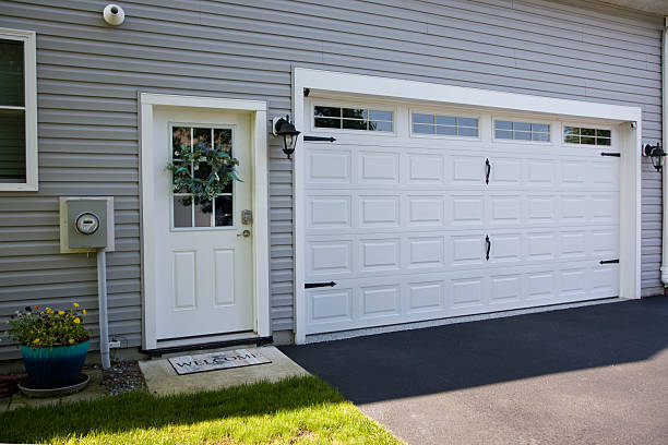 24/7 Emergency Garage Door Panel Replacement experts in Central Park, WA